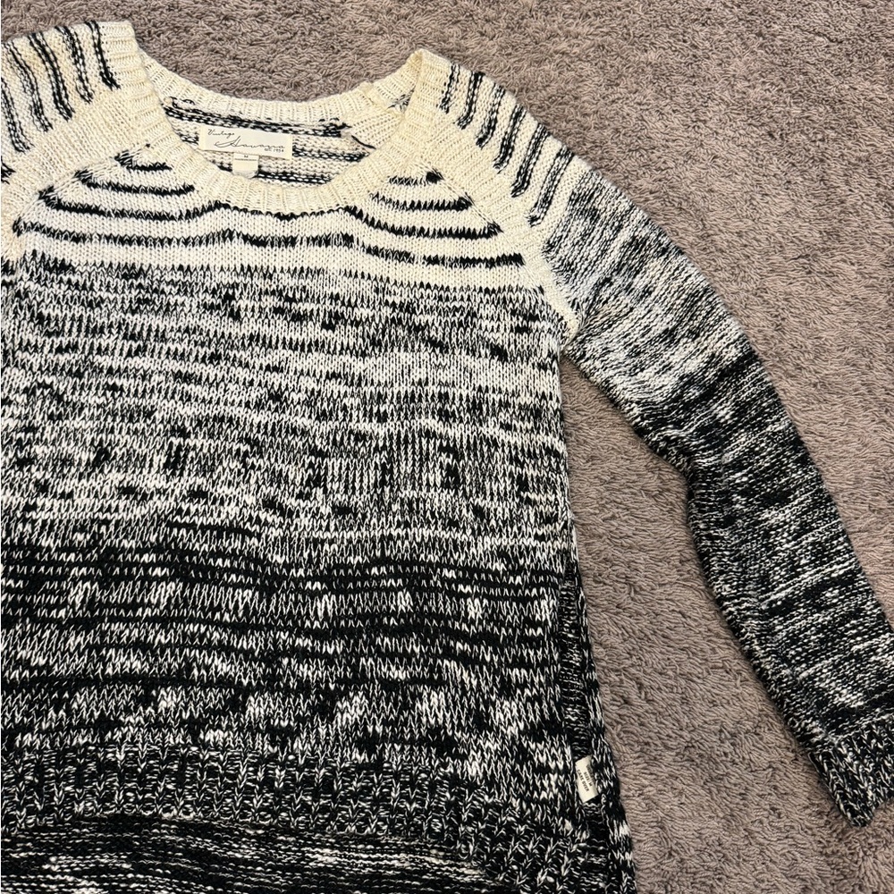 Sweater - Picture 2 of 4